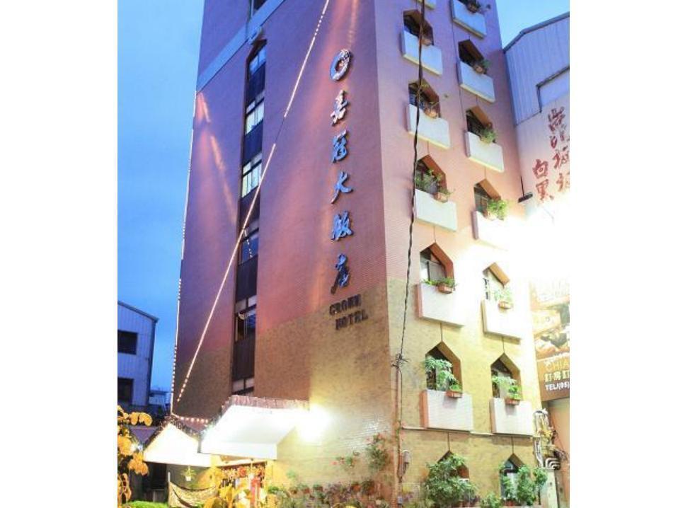 Chiayi Crown Hotel Esterno foto