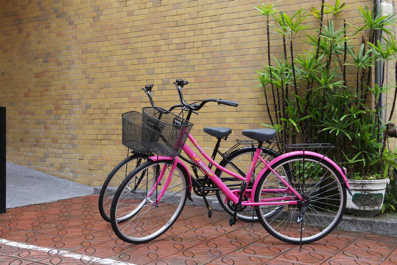 Chiayi Crown Hotel Esterno foto