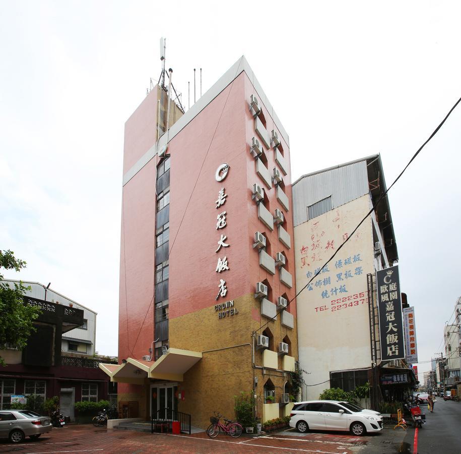 Chiayi Crown Hotel Esterno foto